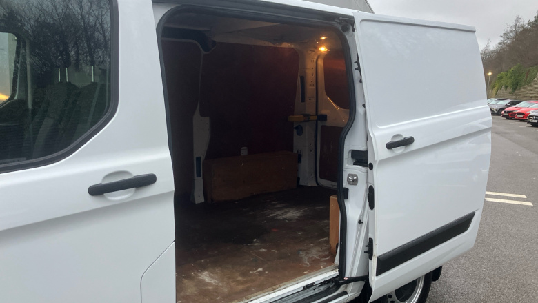 Ford Transit Custom 280 L1 Diesel Fwd 2.0 EcoBlue Hybrid 130ps Low Roof Leader Van